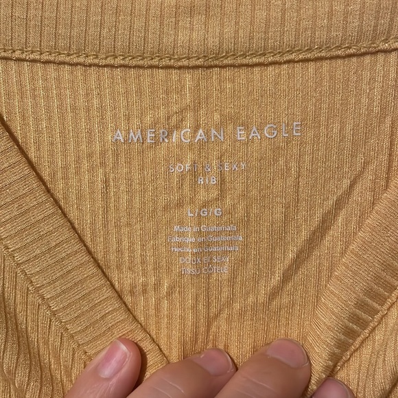 American Eagle Sleeveless Top - Picture 3 of 4